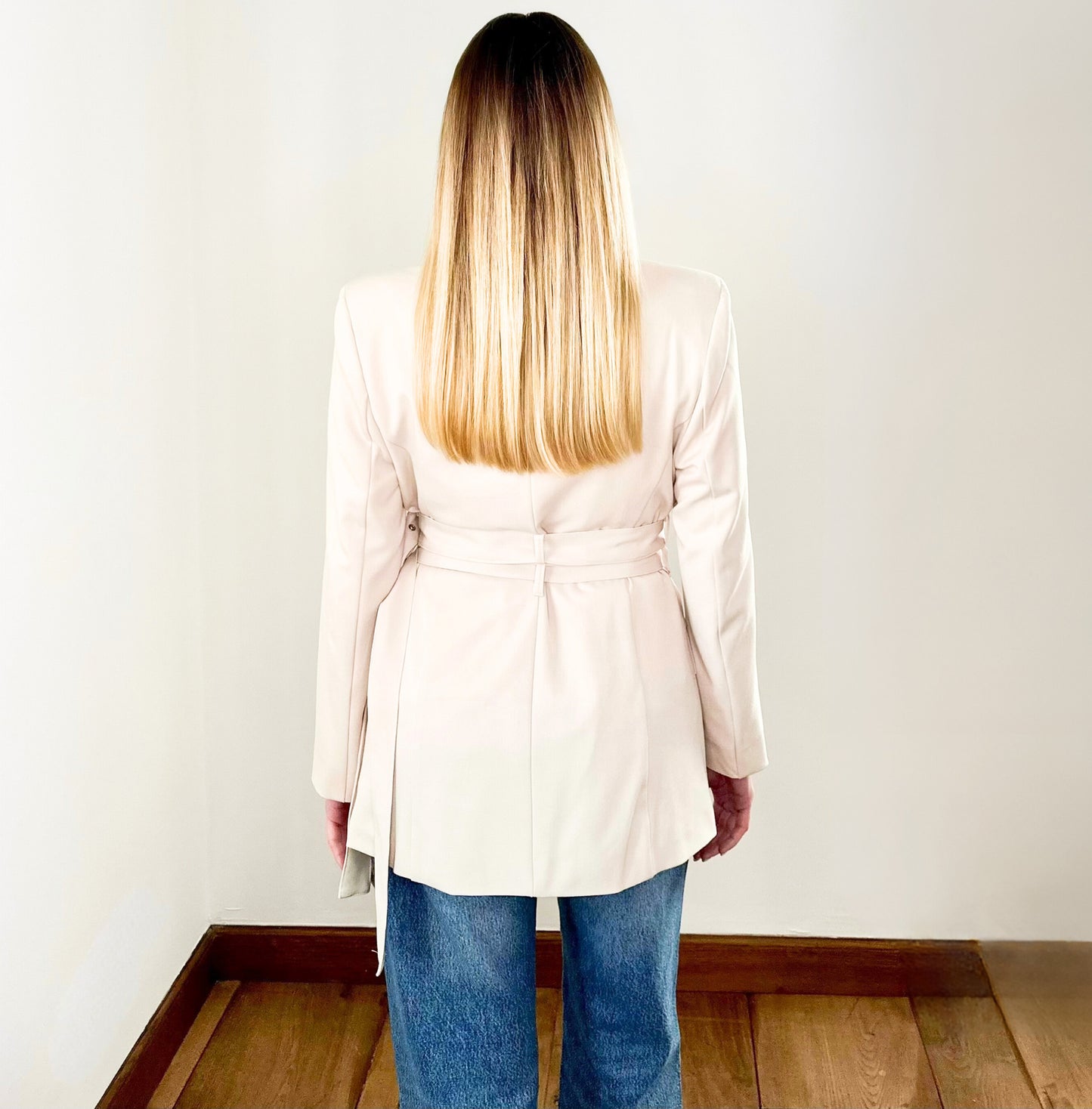 cream_blazer_with_belt_party_looks_christmas_casual_look_gift_idea