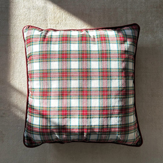 holiday_gift_idea_green_red_christmas_throw_pillow_cover