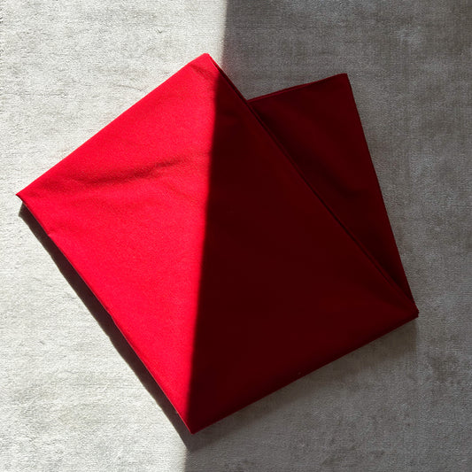 red_christmas_cotton_tablecloth_6_people_gift_idea